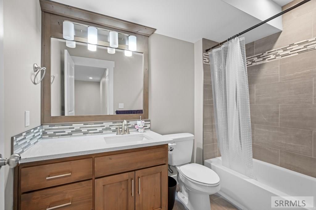 Image 48 of property listing at 1880 Bellagio Drive, Idaho Falls, ID 83401