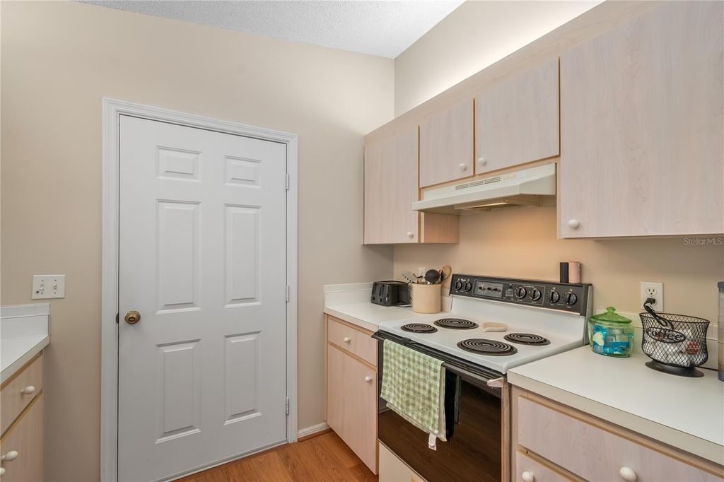 Image 12 of property listing at 17724 SE 95TH COURT, Summerfield, FL 34491