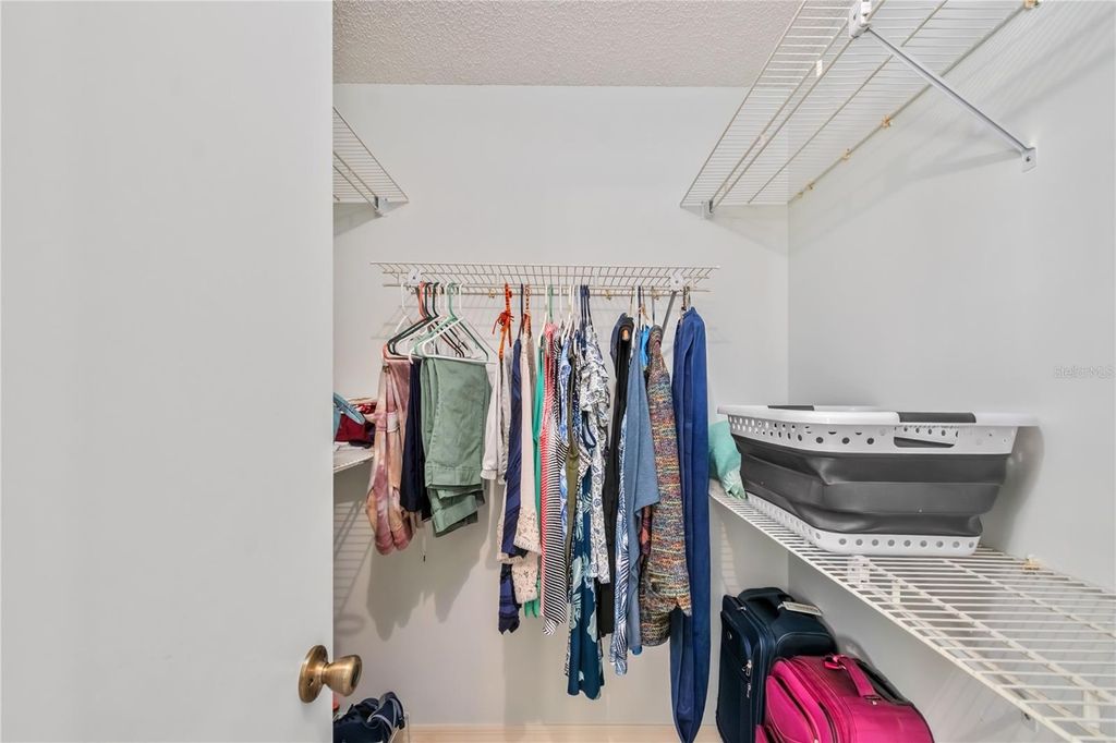 Image 21 of property listing at 17724 SE 95TH COURT, Summerfield, FL 34491