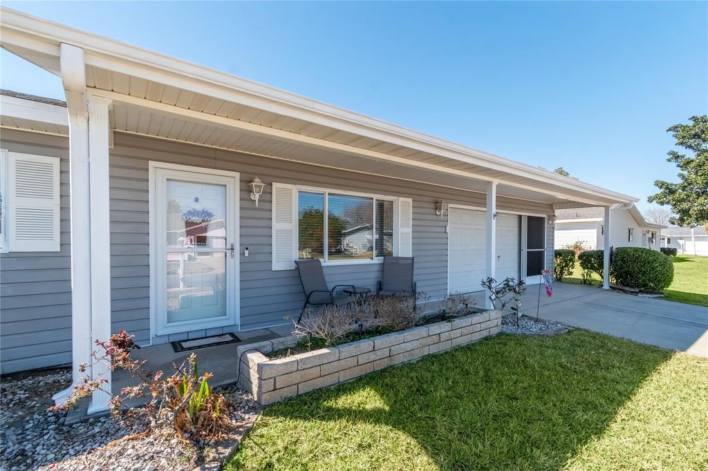 Image 35 of property listing at 17724 SE 95TH COURT, Summerfield, FL 34491