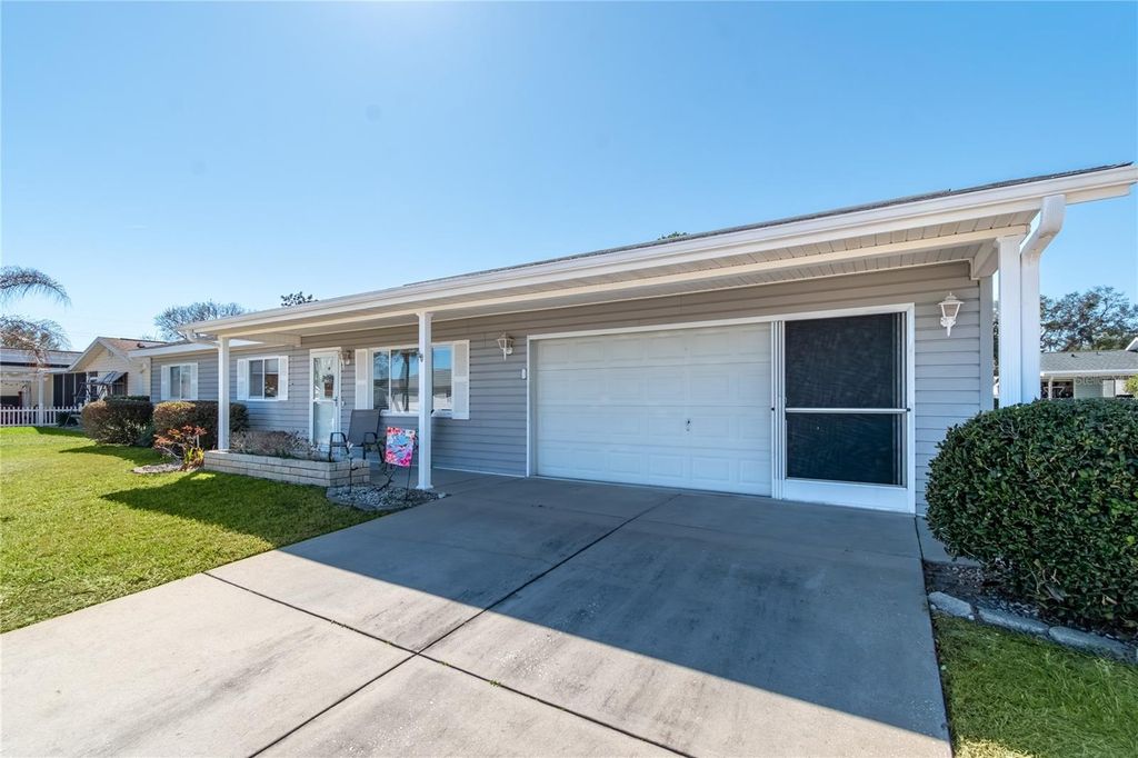 Image 36 of property listing at 17724 SE 95TH COURT, Summerfield, FL 34491