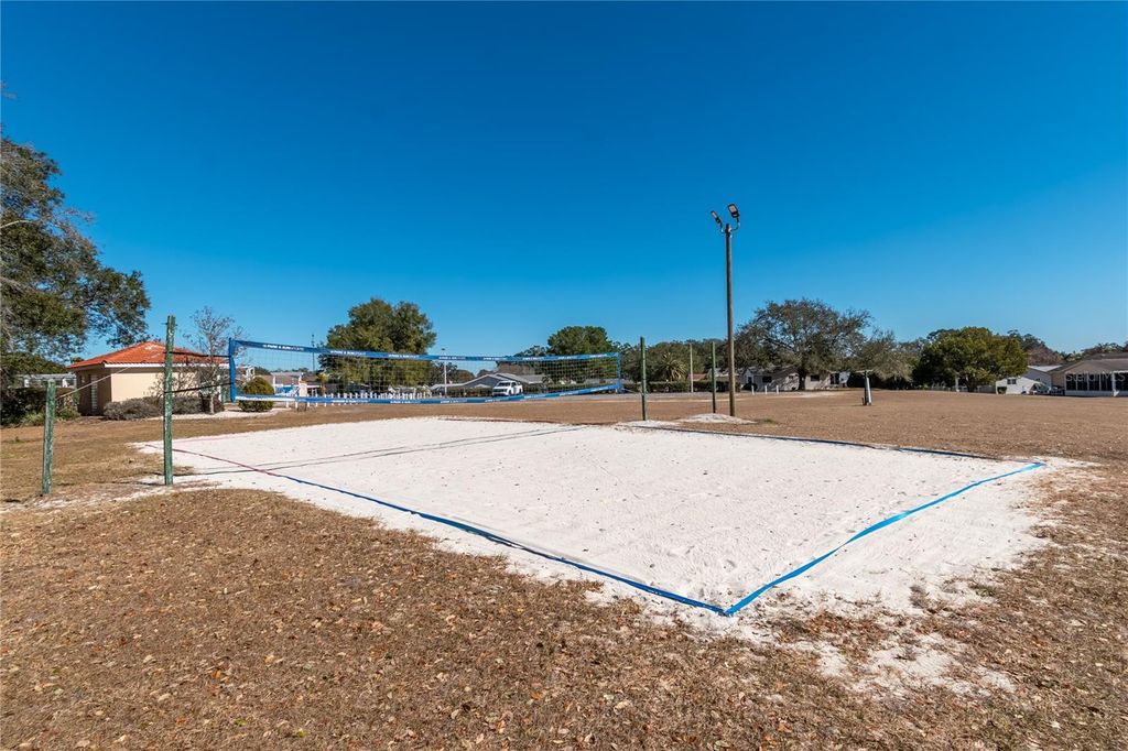 Image 55 of property listing at 17724 SE 95TH COURT, Summerfield, FL 34491