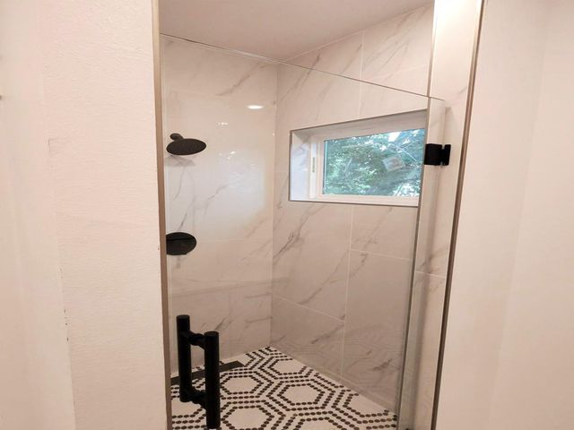 6747 Liverpool Street, Houston, TX 77021