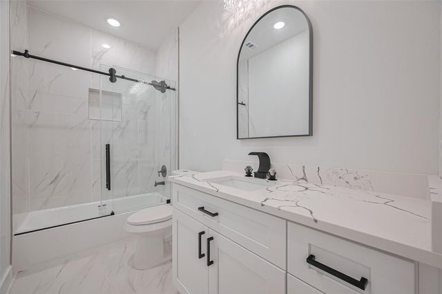 6747 Liverpool Street, Houston, TX 77021