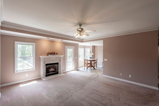 251 Allen Dr, Greenbrier, TN 37073