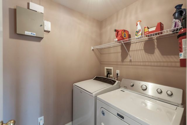 251 Allen Dr, Greenbrier, TN 37073