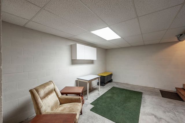 251 Allen Dr, Greenbrier, TN 37073