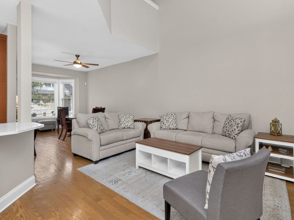 1205 Charleston Court, Westmont, IL 60559 — photo 3