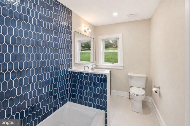 308 BRITTMORE AVE, Conshohocken, PA 19428