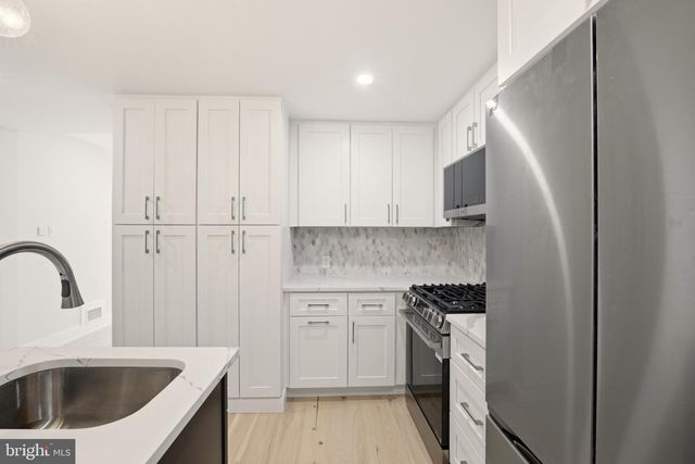 308 BRITTMORE AVE, Conshohocken, PA 19428