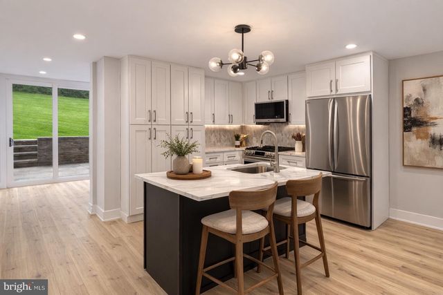 308 BRITTMORE AVE, Conshohocken, PA 19428