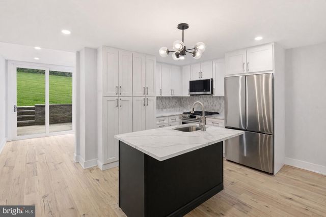 308 BRITTMORE AVE, Conshohocken, PA 19428