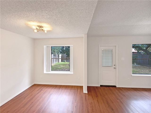 2090 Ridgewood Cir, Ingleside, TX 78362