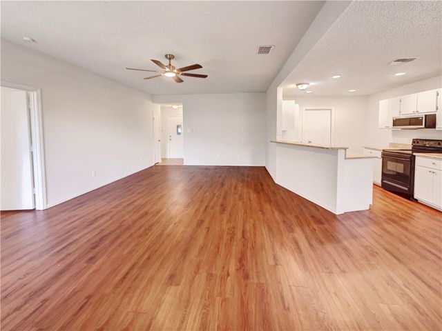 2090 Ridgewood Cir, Ingleside, TX 78362