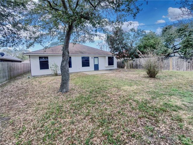 2090 Ridgewood Cir, Ingleside, TX 78362