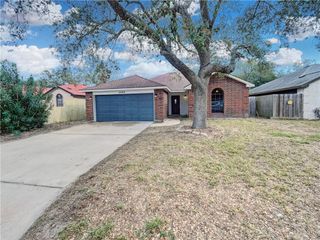 2090 Ridgewood Cir, Ingleside, TX 78362