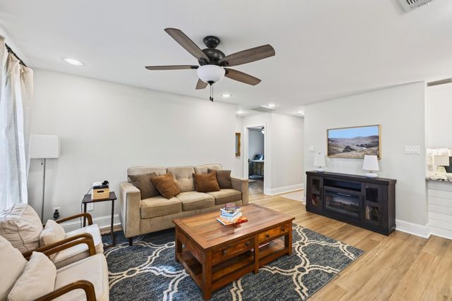 603 Penick Road, Waller, TX 77484