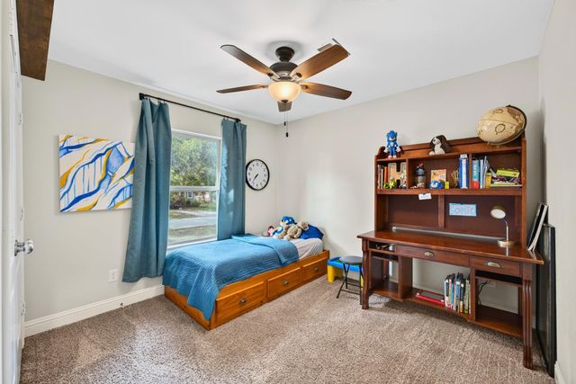 603 Penick Road, Waller, TX 77484