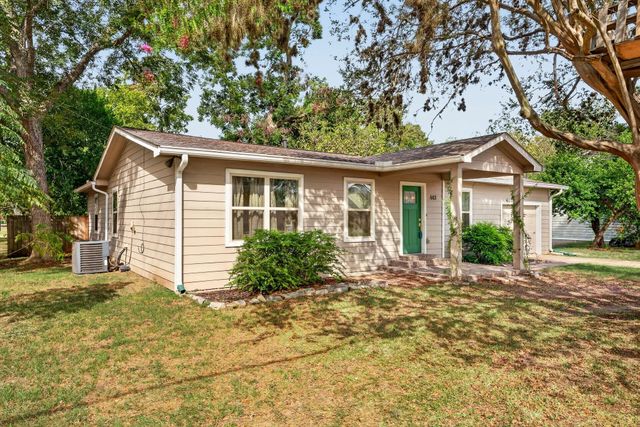 603 Penick Road, Waller, TX 77484