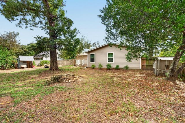 603 Penick Road, Waller, TX 77484