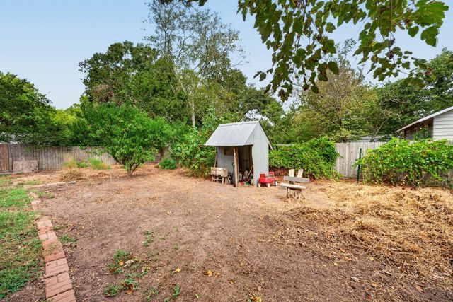 603 Penick Road, Waller, TX 77484