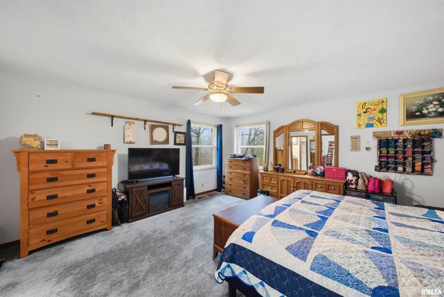 6 WOODHAVEN Court, Metamora, IL 61548