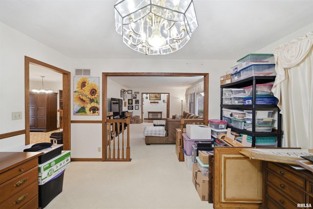 6 WOODHAVEN Court, Metamora, IL 61548