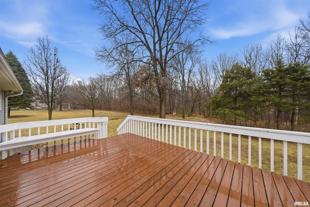 6 WOODHAVEN Court, Metamora, IL 61548