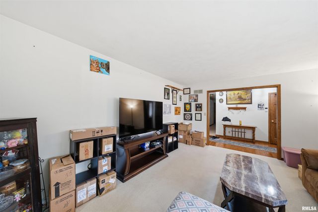 6 WOODHAVEN Court, Metamora, IL 61548