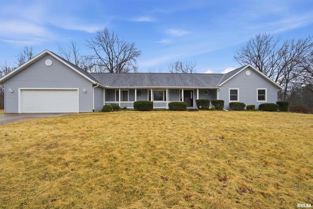 6 WOODHAVEN Court, Metamora, IL 61548