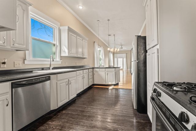 832 America, Baton Rouge, LA 70802