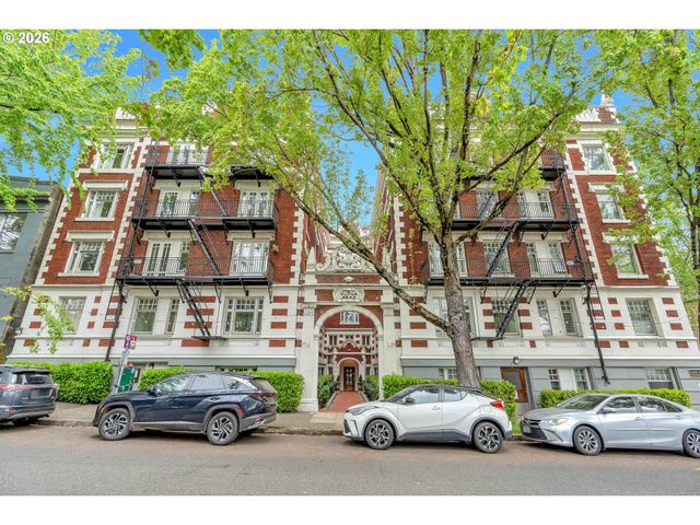 1811 Nw COUCH St 207, Portland, OR 97209