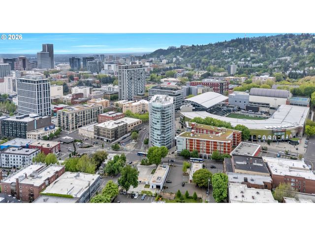 1811 Nw COUCH St 207, Portland, OR 97209