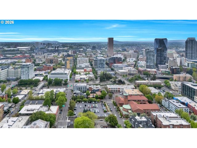 1811 Nw COUCH St 207, Portland, OR 97209