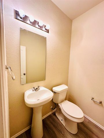 2017 Prospect Lane, Providence Village, TX 76227