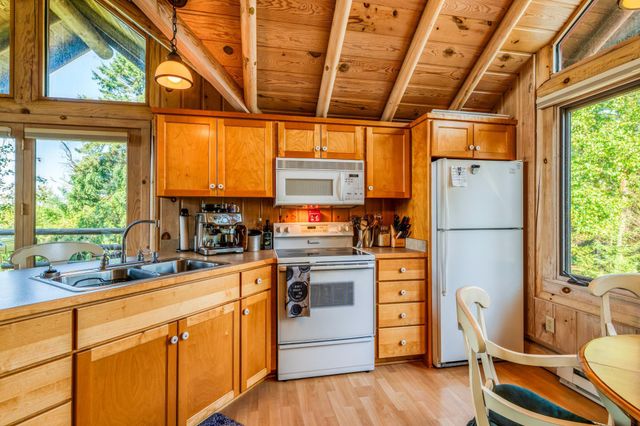 8329 Stump Lake Drive NE, Bemidji, MN 56601