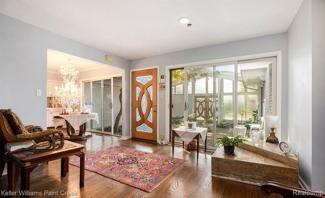 3352 Bloomfield Shore Drive, West Bloomfield Charter Township, MI 48323