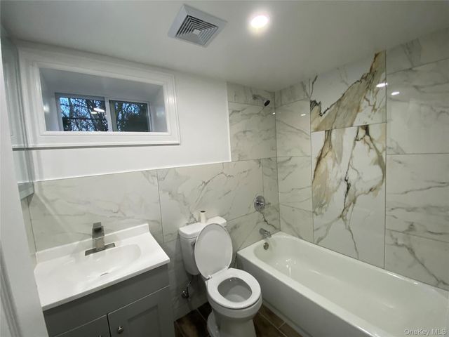 1193 Brookdale Avenue, Bay Shore, NY 11706