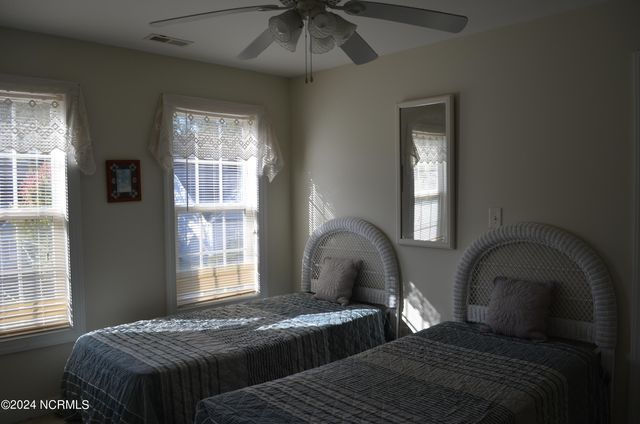 134 Madison Bay Drive, Beaufort, NC 28516