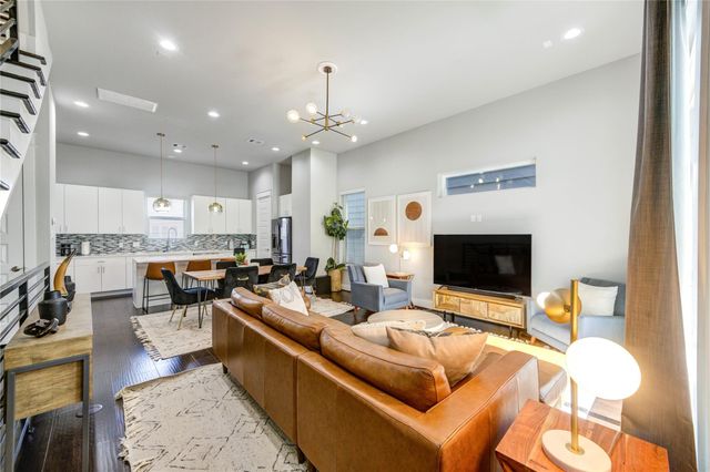 2107 Engelmohr Street B, Houston, TX 77054
