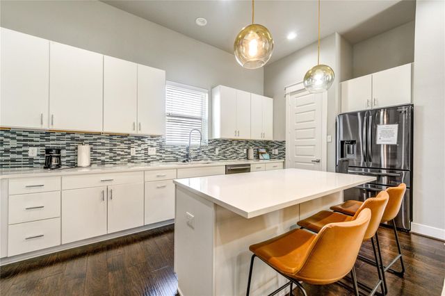 2107 Engelmohr Street B, Houston, TX 77054