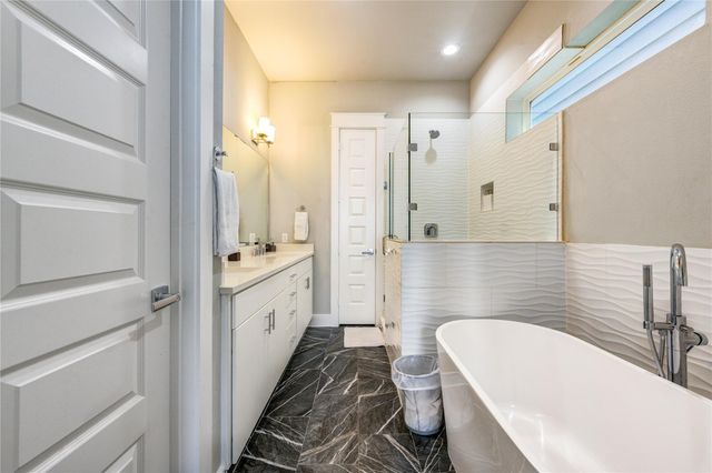 2107 Engelmohr Street B, Houston, TX 77054