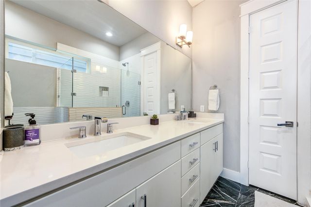 2107 Engelmohr Street B, Houston, TX 77054