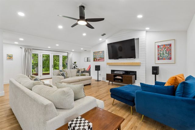 2133 Ebbtide Lane, Dallas, TX 75224