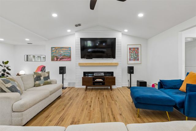 2133 Ebbtide Lane, Dallas, TX 75224