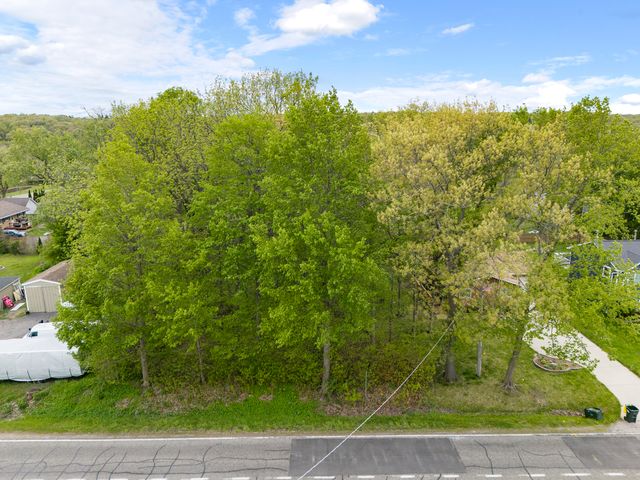 1107 Main Street, Spring Grove, IL 60081