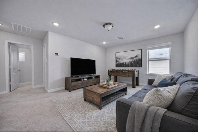 331 Silver Carp Trail, Conroe, TX 77318