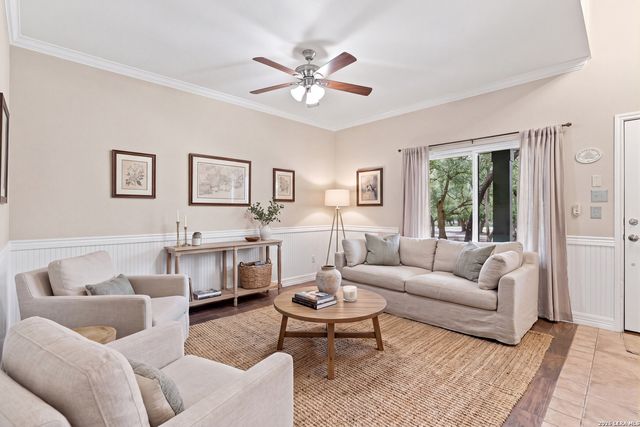 549 ACACIA PKWY, Spring Branch, TX 78070