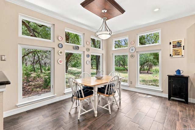 549 ACACIA PKWY, Spring Branch, TX 78070