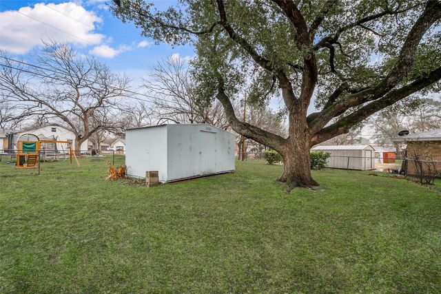 513 N 38th Street, Corsicana, TX 75110